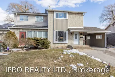 59 Hammond Road, Mississauga, ON L5M 2A1