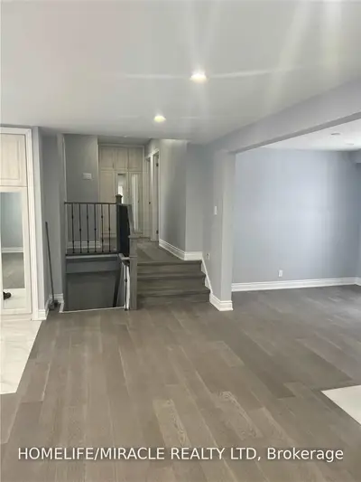 13168 Steeles Avenue, Halton Hills, ON L0P 1W0