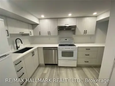 139 Mavety Street Lower, Toronto W02, ON M6P 2L8