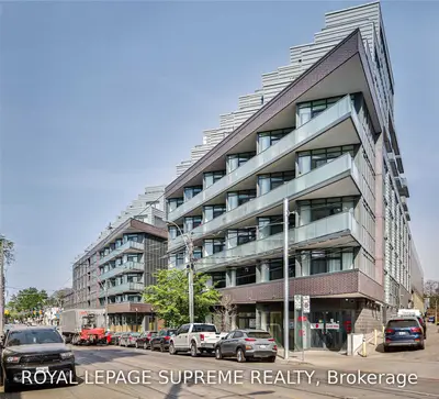 36 Howard Park Avenue 804, Toronto W01, ON M6R 1V5