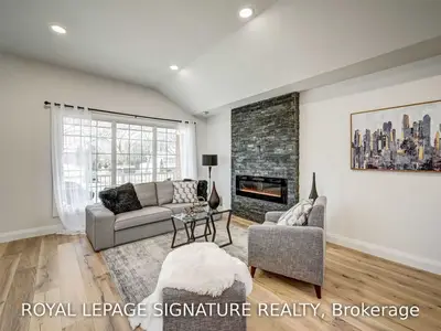 455 Tedwyn Drive, Mississauga, ON L5A 1J4