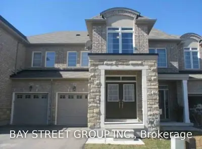 2489 Old Brompton Way, Oakville, ON L6M 0J5