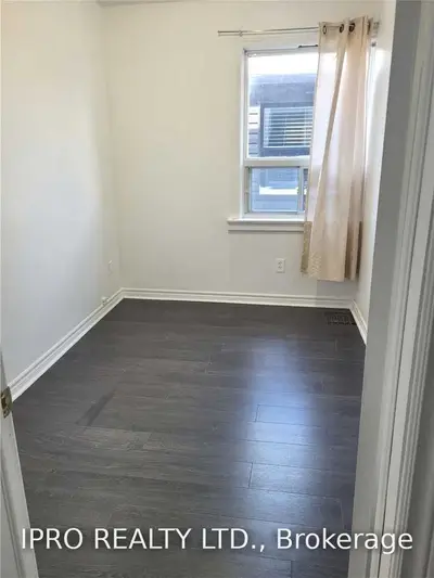 73 Grandville Avenue, Toronto W03, ON M6N 4V1