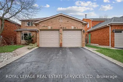 1361 Willow Terrace, Oakville, ON L6M 1T6