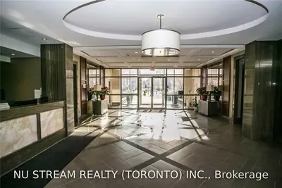 2470 Prince Michael Drive #701, Oakville, ON L6H 0G9