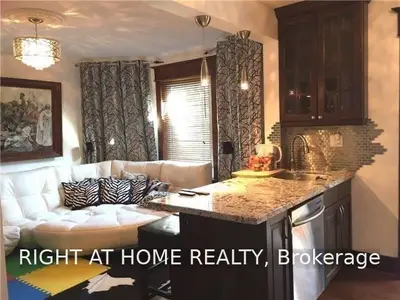 154 Medland Street #2, Toronto W02, ON M6P 2N5