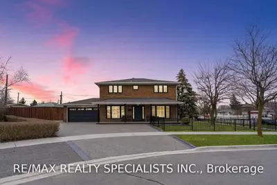 1 Kirkside Court, Toronto W10, ON M9V 3R5