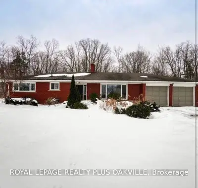 38 Burnhamthrope Road W, Oakville, ON L6M 4K4