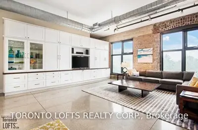 363 Sorauren Avenue 412, Toronto W01, ON M6R 3C2