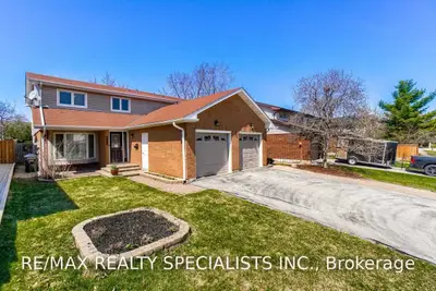 2663 Quill Crescent, Mississauga, ON L5N 2G8