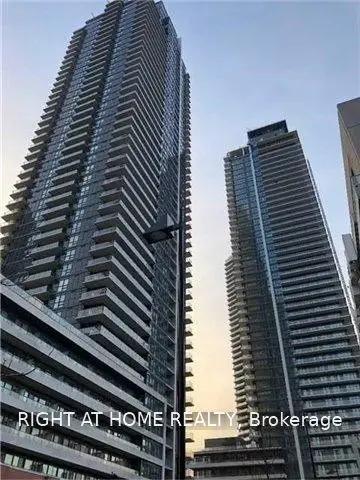2200 Lakeshore Boulevard W 1802, Toronto W06, ON M8V 1A4