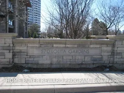 570 Lolita Gardens 206, Mississauga, ON L5A 0A1