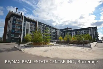 128 Grovewood Common 213, Oakville, ON L6H 0X3
