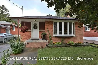 147 Deane Avenue, Oakville, On L6k 1n2
