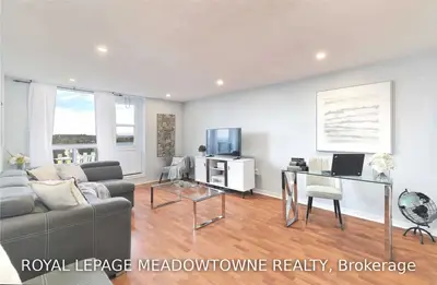6720 Glen Erin Drive 811, Mississauga, ON L5N 3K8
