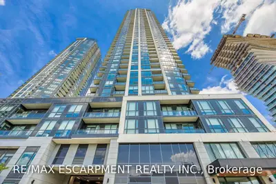 4011 Brickstone Mews 325, Mississauga, ON L5B 0J7