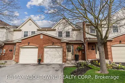 415 RIVER OAKS Boulevard W 18, Oakville, ON L6H 5P7