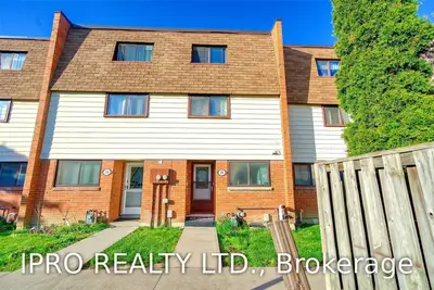 180 Mississauga Valley Boulevard 135, Mississauga, ON L5A 3M2
