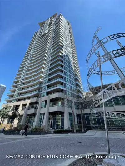 1 Elm Drive W 308, Mississauga, ON L5B 4M1
