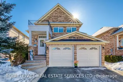 2038 Blue Jay Boulevard, Oakville, On L6m 3r4