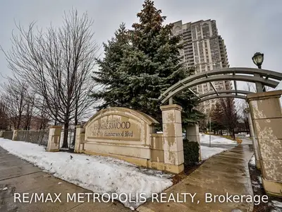 710 Humberwood Boulevard 906A, Toronto W10, ON M9W 7J5