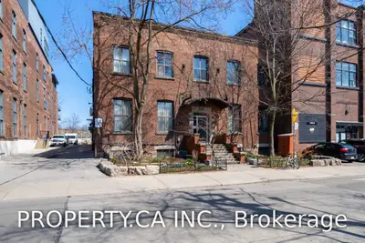 347 Sorauren Avenue #111A, Toronto W01, ON M6R 2G5