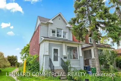 1301 Dupont Street Main Fl, Toronto W02, ON M6H 2A5