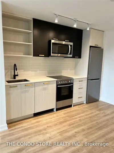2300 St. Clair Avenue W 305, Toronto W02, ON M6N 0B3