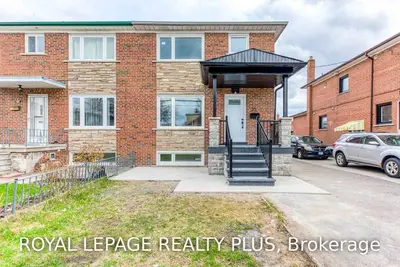 25 Henrietta Street 2, Toronto W03, ON M6N 1S4