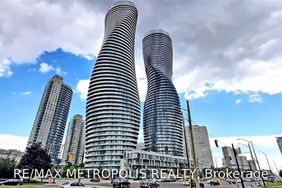 50 Absolute Avenue 4202, Mississauga, ON L4Z 0A8