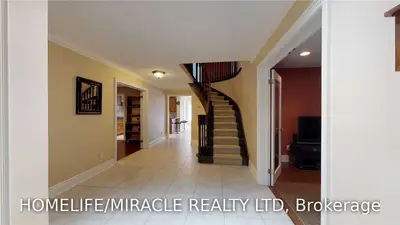 2976 Harvey Crescent, Mississauga, ON L5L 4V7