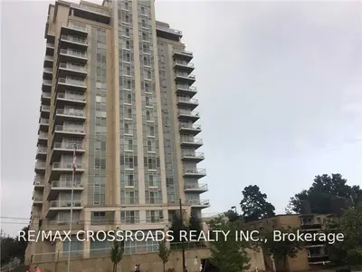 3865 Lake Shore Boulevard W 1110, Toronto W06, ON M8W 1R4