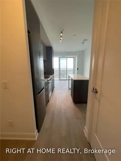 70 ANNIE CRAIG Drive 4009, Toronto W06, ON M8V 0G2