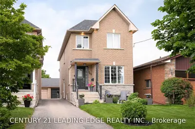 363 Melrose Street, Toronto W06, ON M8Z 1G9