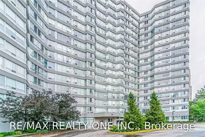 50 Kingsbridge Garden Circle 701, Mississauga, ON L5R 1Y2