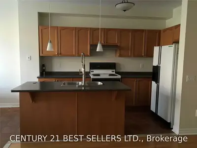 755 Ledbury Crescent, Mississauga, ON L5V 2R1