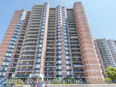 236 Albion Road N 905, Toronto W10, ON M9W 6A6
