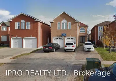 6179 Silken Laumann Way, Mississauga, ON L5V 1A3