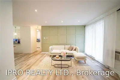 95 Trailwood Drive 1112, Mississauga, ON L4Z 3L2