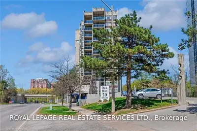 20 Speers Road 205, Oakville, ON L6K 3R5