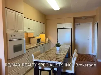 810 Scollard Court 1107, Mississauga, ON L5V 0A4