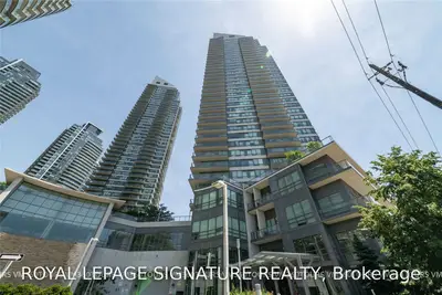 2240 Lake Shore Boulevard W 306, Toronto W06, ON M8V 0B1