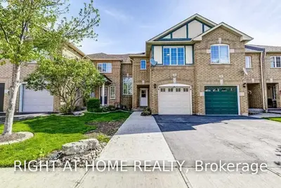 2333 Newcastle Crescent, Oakville, ON L6M 4P6