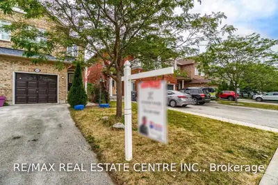 5632 Longboat Avenue, Mississauga, ON L5M 7E8