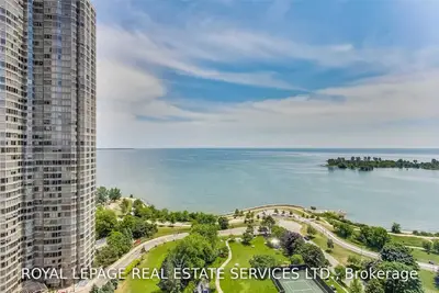 2045 Lake Shore Boulevard 2203, Toronto W06, ON M8V 2Z6