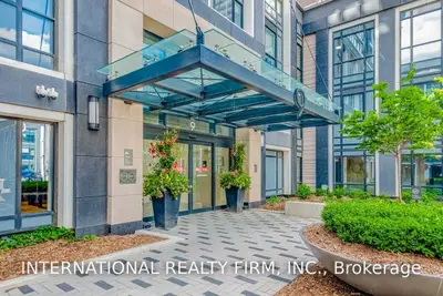 9 Mabelle Avenue 1615, Toronto W08, ON M9A 4Y1