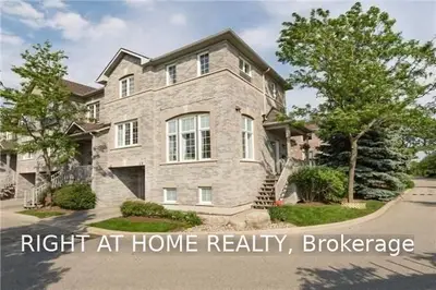 5535 Glen Erin Drive 52, Mississauga, ON L5M 6H1