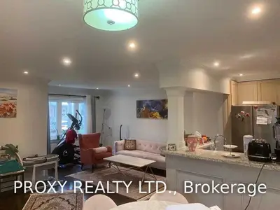 39 Winston Park(Main F) Boulevard, Toronto W05, ON M3K 1C1
