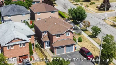 Semi-Detached in Mississauga