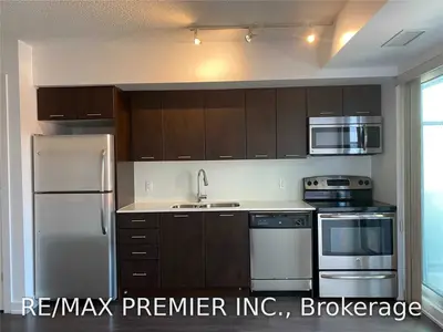 2220 Lake Shore Boulevard W 408, Toronto W06, On M8v 0b1